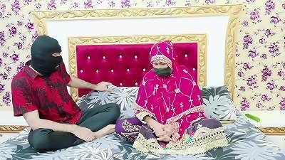 very molten Indian Bride ladies rigid hook-up From her hubby