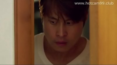 He caught his wifey doing this