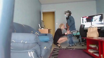 big tits babe sucks a courier