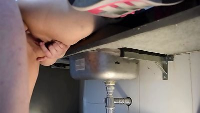 Convidei um garoto pra tomar um ch&aacute; em casa e ele comeu meu cu ( Completo no RED)