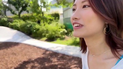 part1 Chiyu has a slim body. After showering and freshening up, she comes back and we interchange kisses and embark having romp with her. She has an glamour look on her face that you wouldn't hope from her usual brightness!