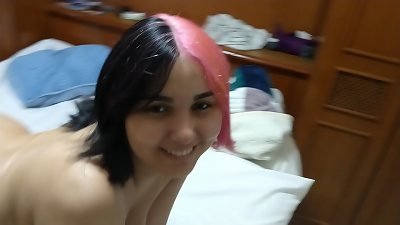 I'm a young, preggo damsel and a meaty fan of Belle Belinha.