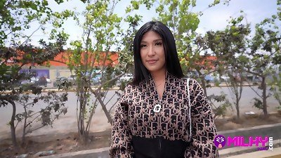 Sofia Cavero, Peruvian caught in the streets of Trujillo