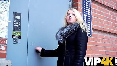 DEBT4k. Wonderful hairdresser has no money and debt collector fucks her