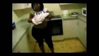 Who Want this fuckslut 4am