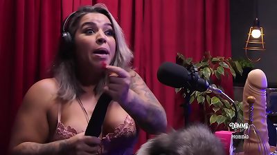 VICTORIA DIAS AND THE DOMMECAST PEDESTRIAN WITH VITORIA VONTEESE #4