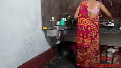 red saree Kitchen lovemaking In Sonali ( Official vid By Localsex31)