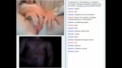 a chick with a magnificent face, she was left alone at home and turned on the chat before orgasm, cam5x5.com