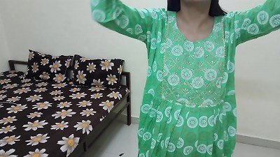 Desi bhabhi ne devar ko nehla diya chudai ke waqt Hindi HD video hook-up