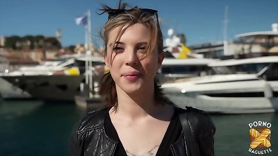 Martina, 27, tries the strapon