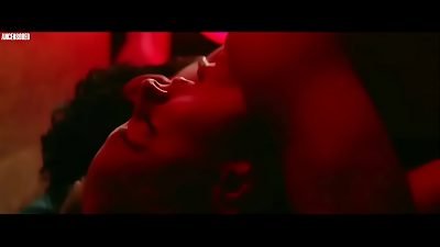 Sophie Turner smashed (Looped